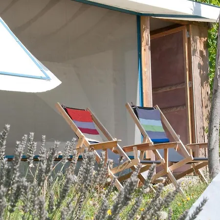 Drop-inn Nature, Relax And Hike مكان تخييم